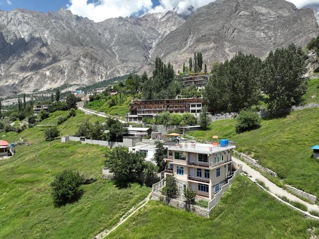 Hunza Lounge Hotel Karimabad  Kültér fotó