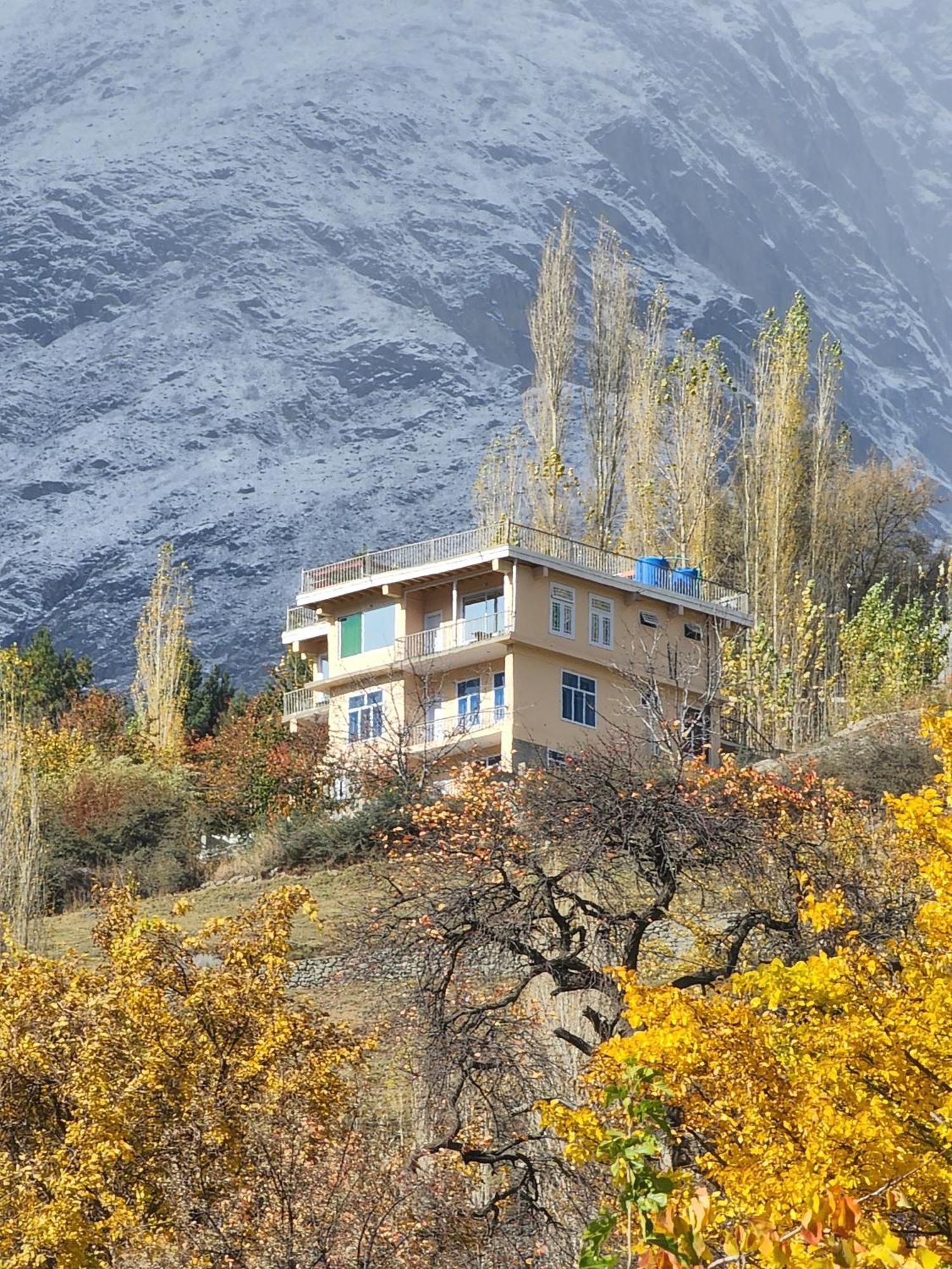 Hunza Lounge Hotel Karimabad  Kültér fotó