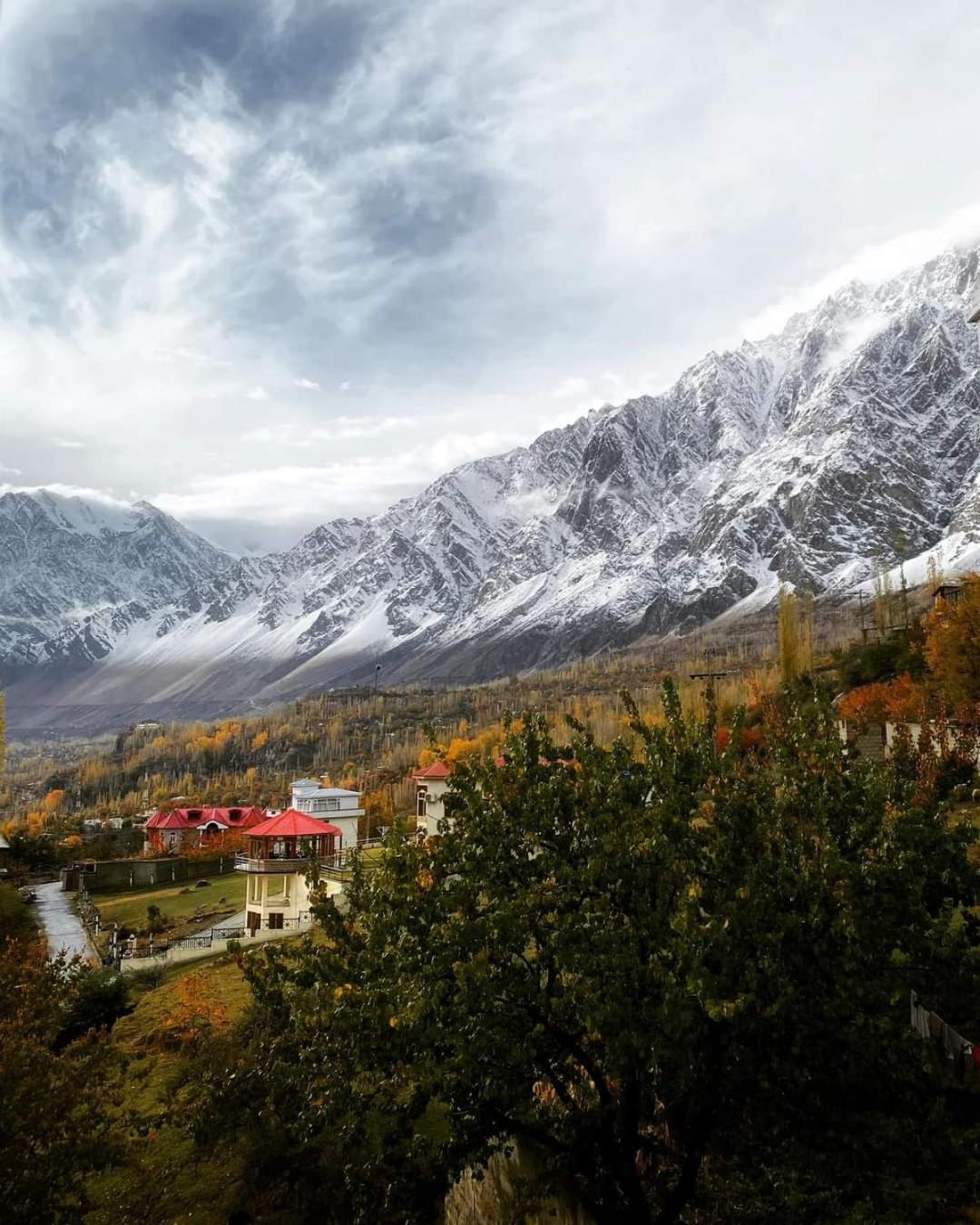 Hunza Lounge Hotel Karimabad  Kültér fotó