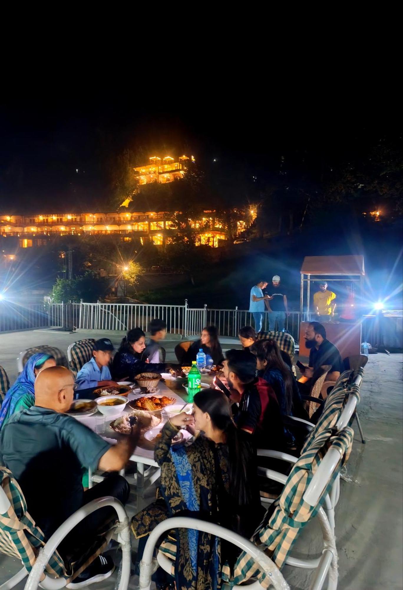 Hunza Lounge Hotel Karimabad  Kültér fotó